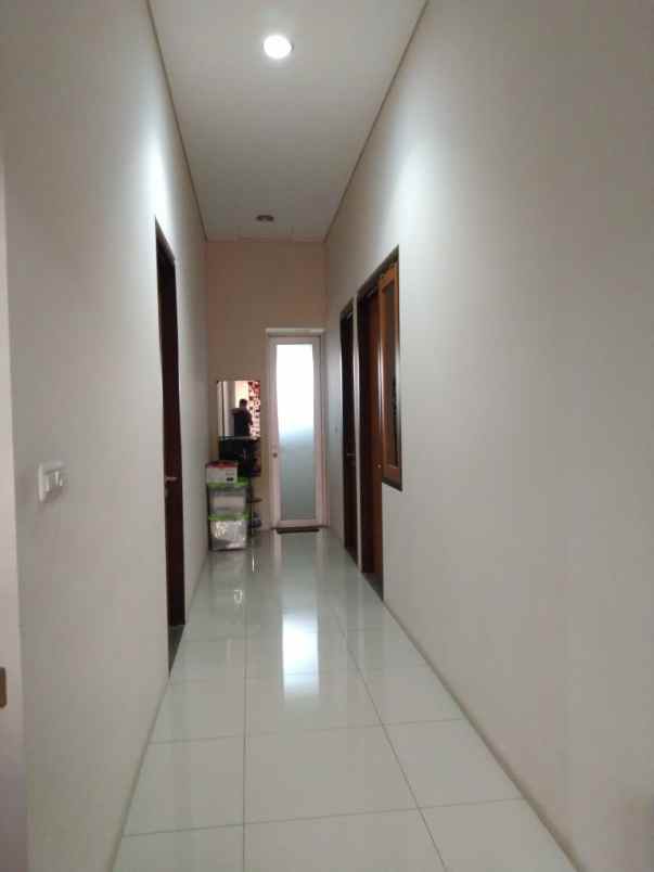 dijual rumah jalan pesantren