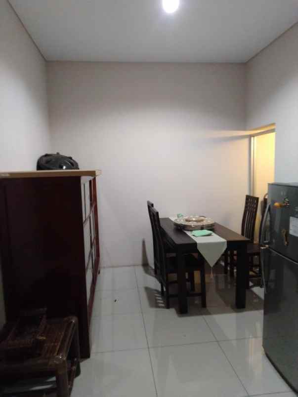 dijual rumah jalan pesantren