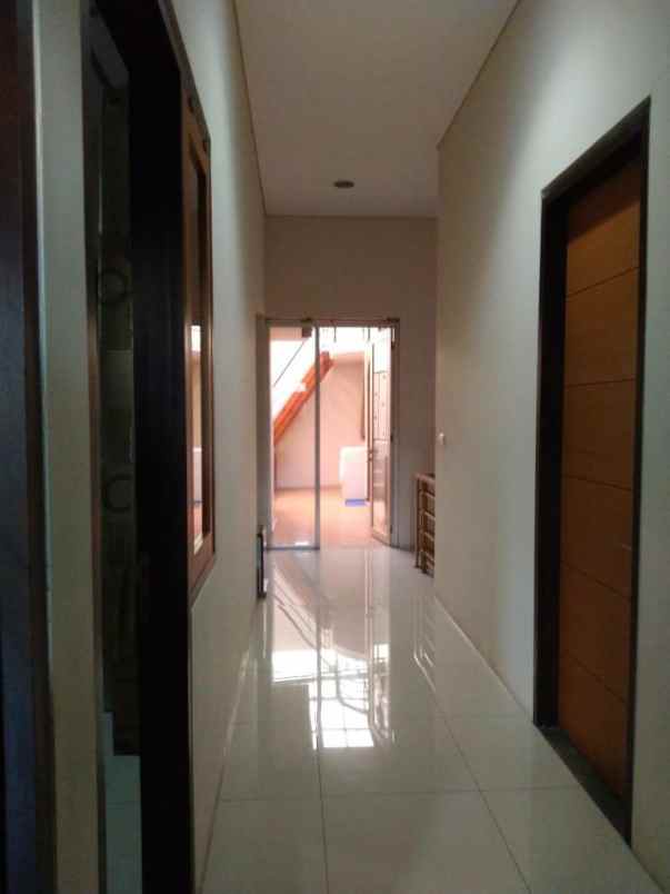 dijual rumah jalan pesantren