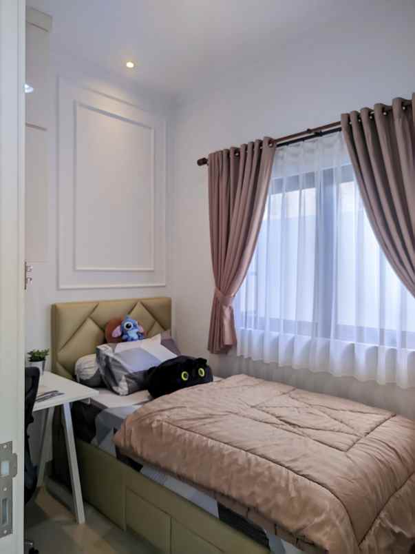 dijual rumah jalan rajabrana cimanggis