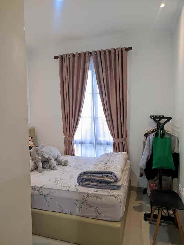 dijual rumah jalan rajabrana cimanggis