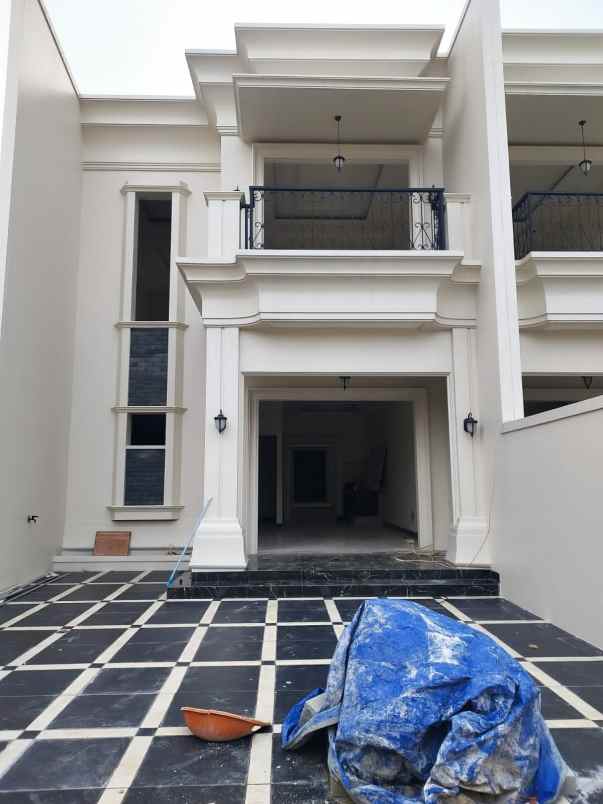 dijual rumah jalan raya kalimulya kp