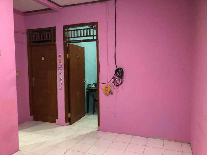 dijual rumah jalan raya nangka