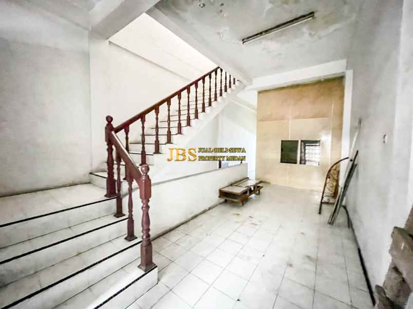 dijual rumah jalan sampali