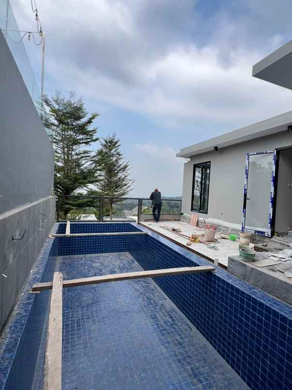 dijual rumah jalan taman dayu