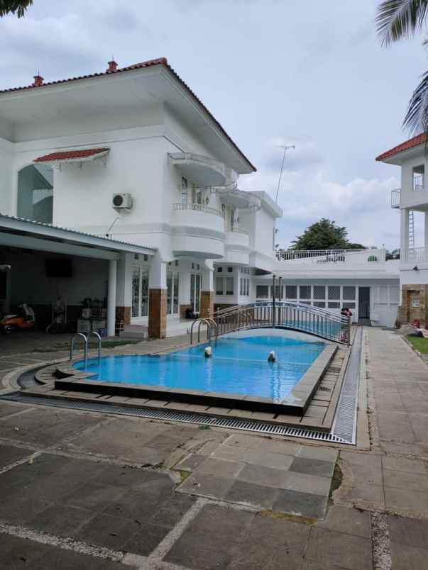 dijual rumah jalan tanjung ii rt 004 rw