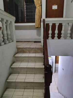 dijual rumah jatinegara