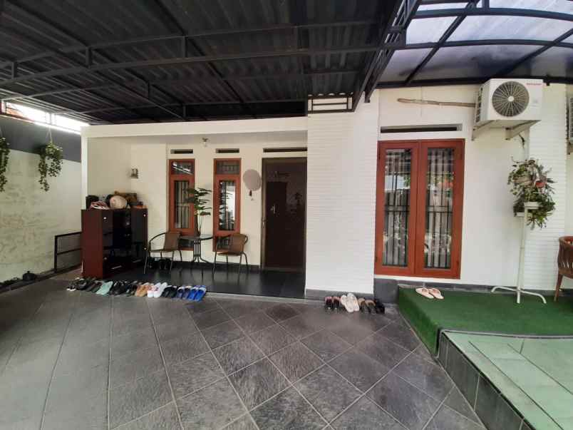 dijual rumah jatiranggon