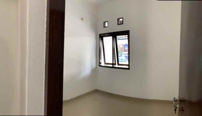 dijual rumah jatirangon