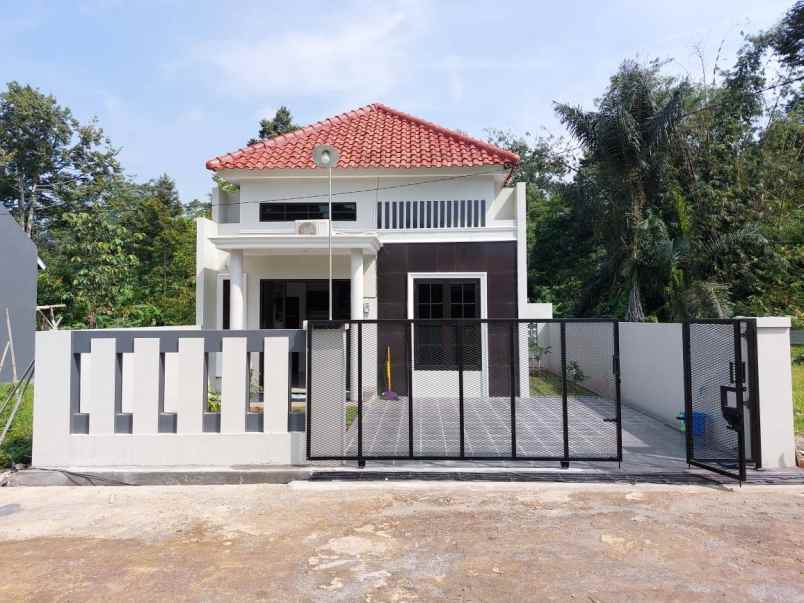 dijual rumah jedung gunungpati