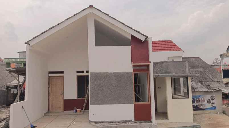 dijual rumah jl al hawi