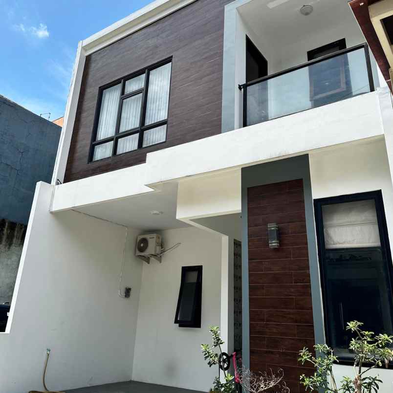 dijual rumah jl aselih cipedak kec