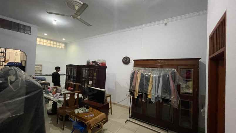 dijual rumah jl caman raya jatibening