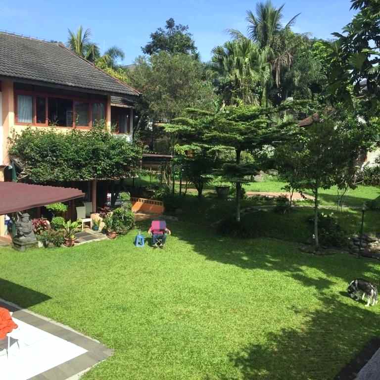 dijual rumah jl cipaku indah