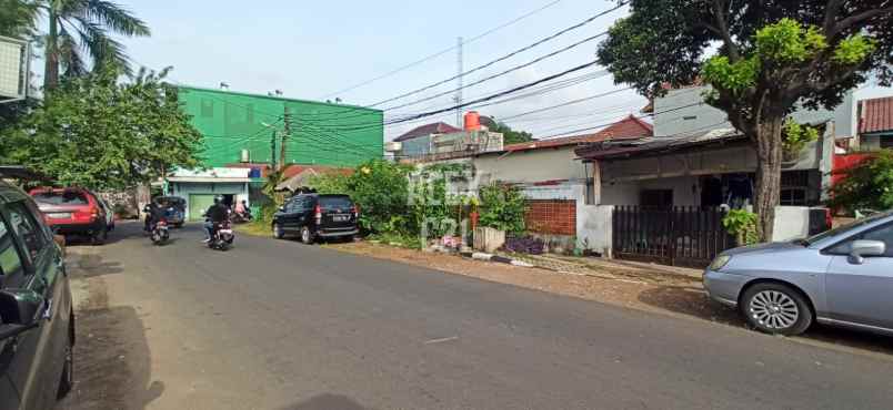 dijual rumah jl cipinang kebembem