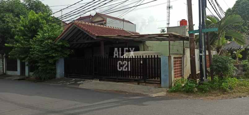 dijual rumah jl cipinang kebembem