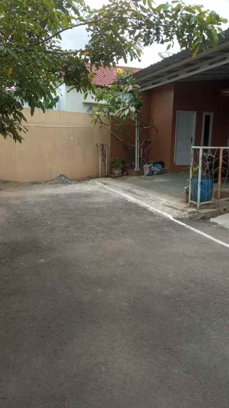 dijual rumah jl desa karangrau