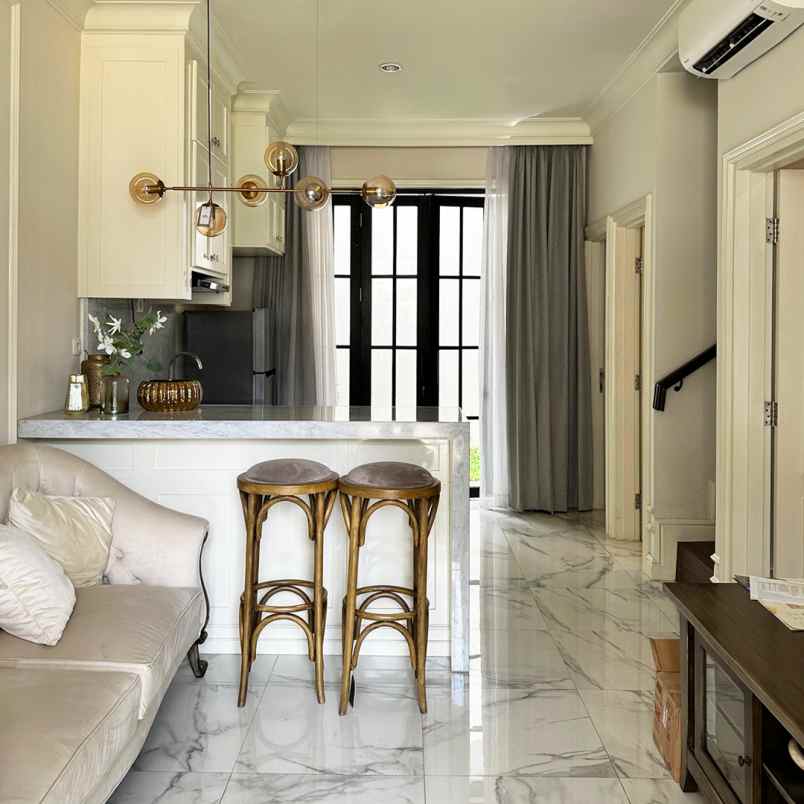 dijual rumah jl garuda sawah lama