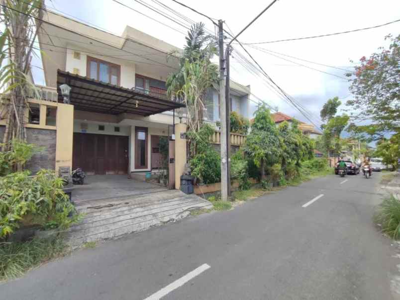 dijual rumah jl gatot subroto tonja kec