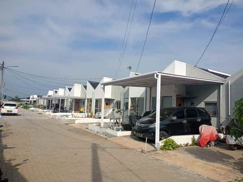 dijual rumah jl jelegong rancaekek bandung