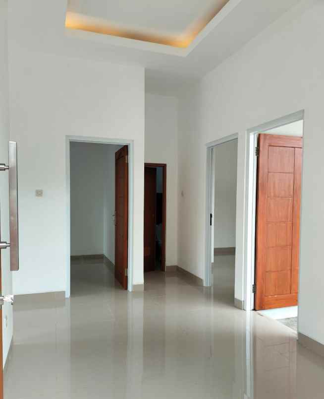 dijual rumah jl jogja solo