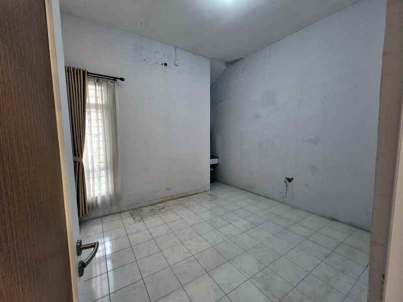 dijual rumah jl jupiter margahayu raya