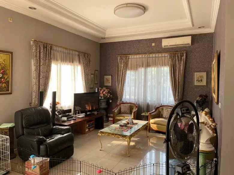 dijual rumah jl kav dki kembangan