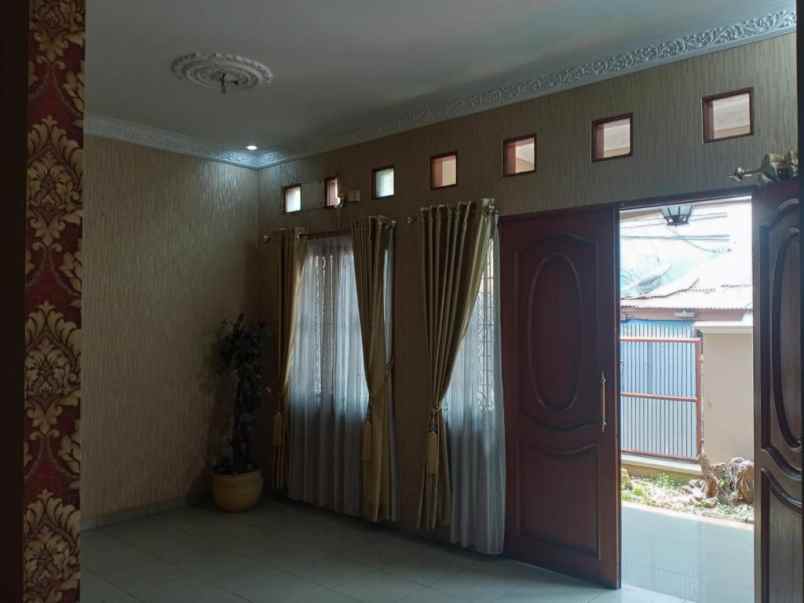 dijual rumah jl kebon baru tebet