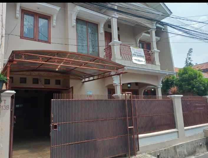 dijual rumah jl kebon baru tebet