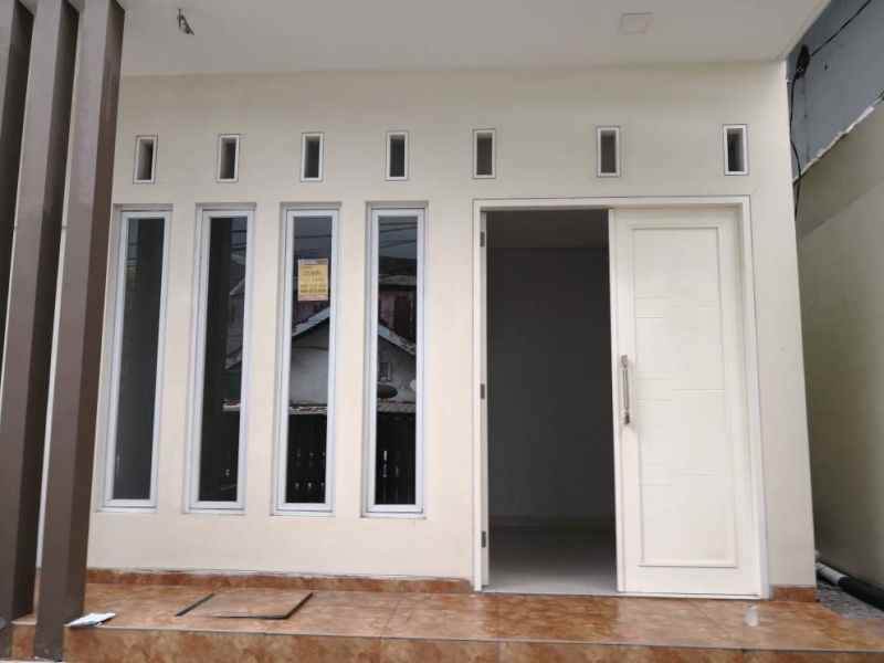 dijual rumah jl kebon jahe 2 no 26