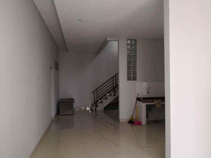 dijual rumah jl kebon jahe 2 no 26