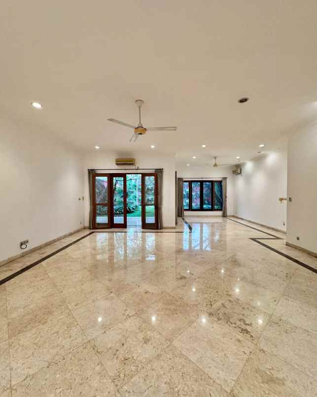 dijual rumah jl kemang dalam bangka kec