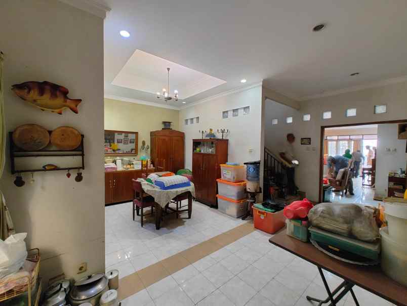 dijual rumah jl kesehatan