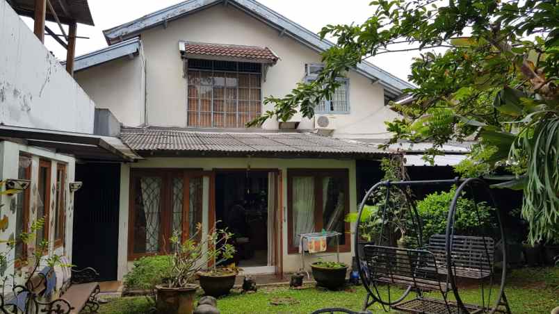 dijual rumah jl kutilang bintaro jaya