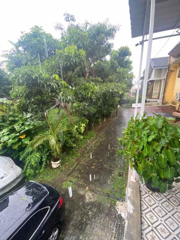 dijual rumah jl lesehatan veteran