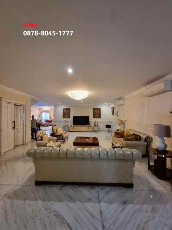 dijual rumah jl metro