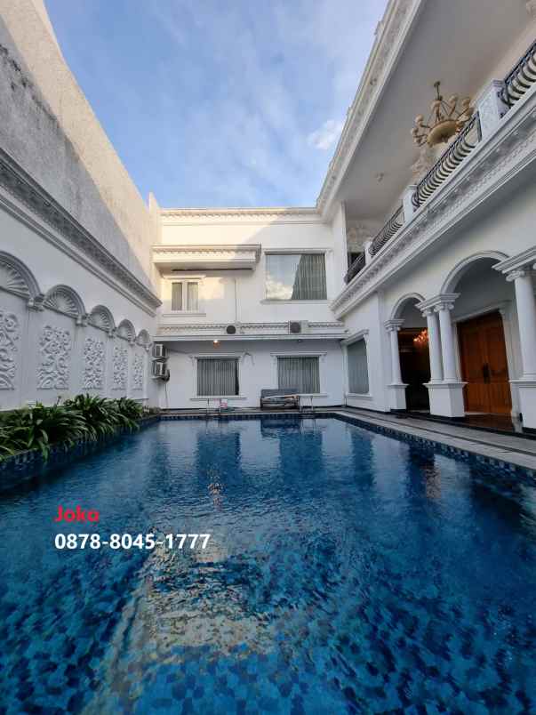 dijual rumah jl metro