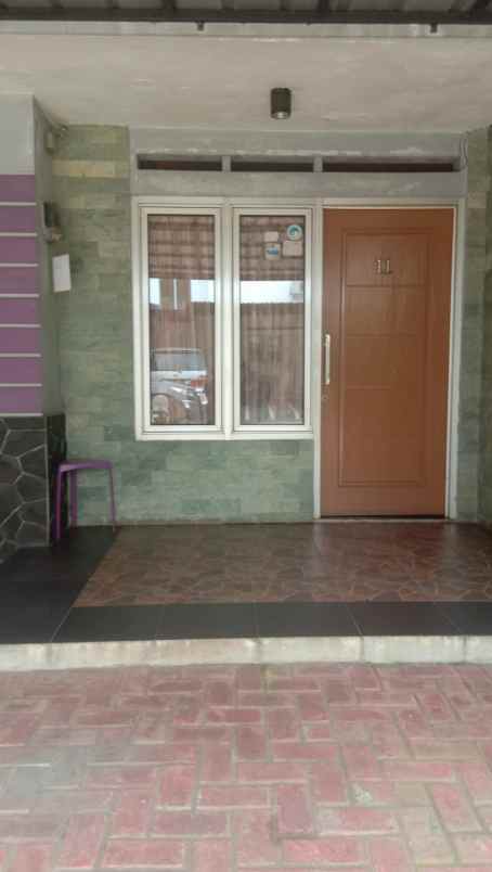 dijual rumah jl nangka kec beji depok