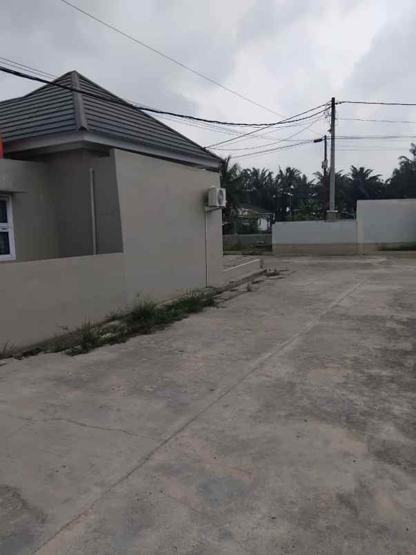dijual rumah jl nelayan