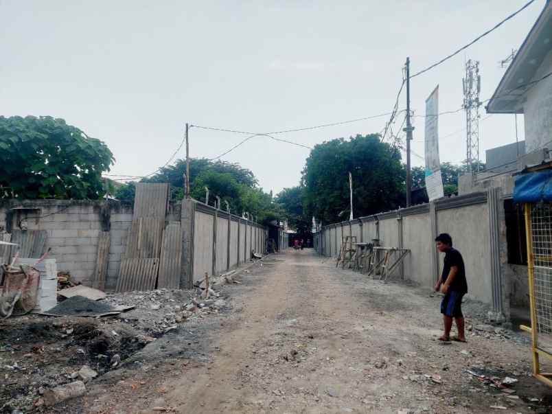 dijual rumah jl pahlawan revolusi