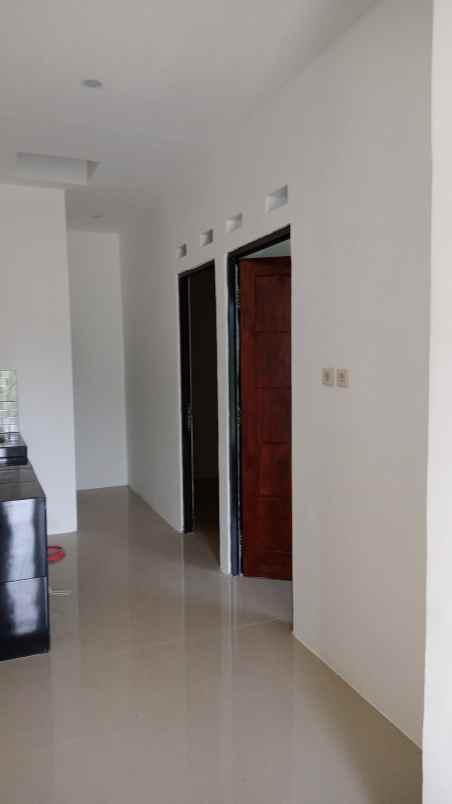 dijual rumah jl pasir putih cipayung depok