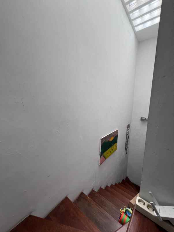 dijual rumah jl paso jagakarsa