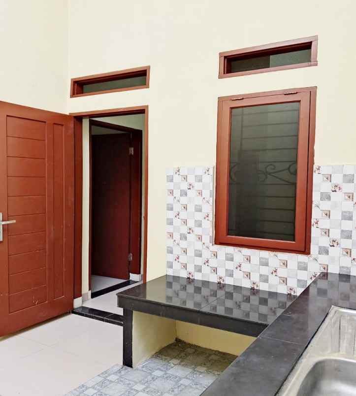 dijual rumah jl pendidikan kel tanjung