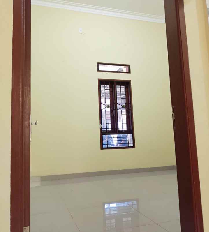 dijual rumah jl pendidikan kel tanjung