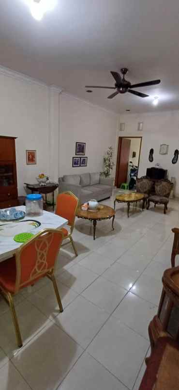 dijual rumah jl perdagangan 1 jakarta selatan