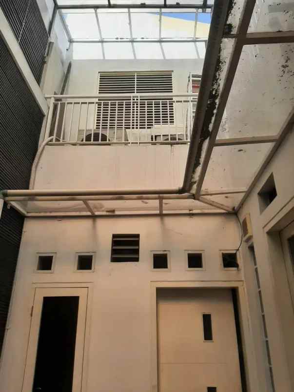 dijual rumah jl pondok kelapa raya