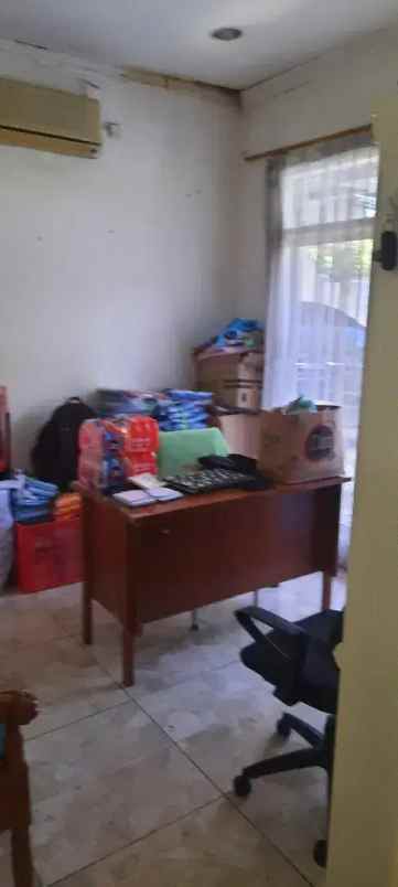 dijual rumah jl pucang adi kertajaya