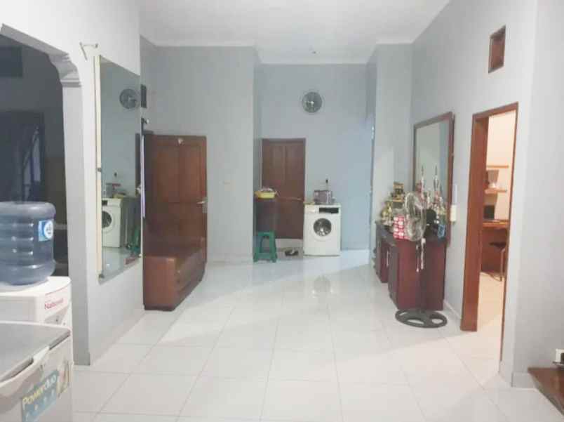 dijual rumah jl pulo indah no 5 kel