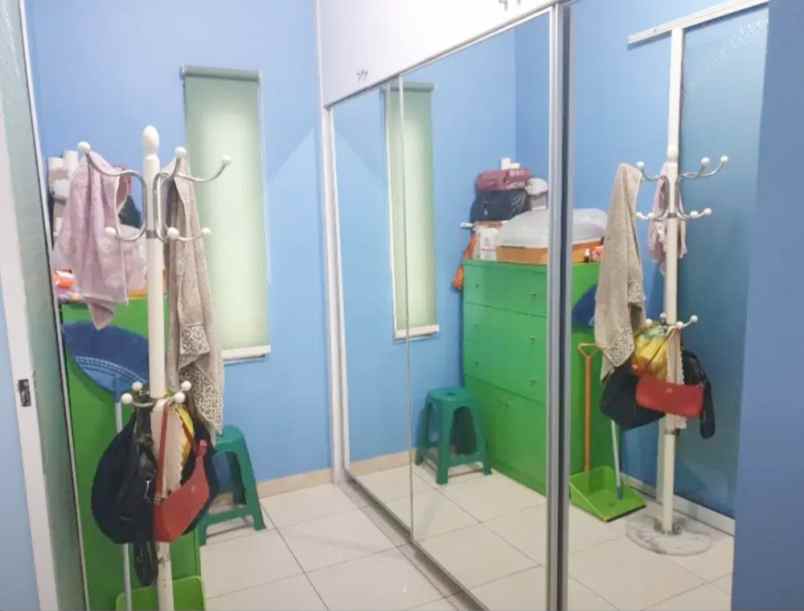 dijual rumah jl pulo indah no 5 kel