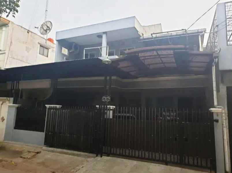 dijual rumah jl pulo indah no 5 kel